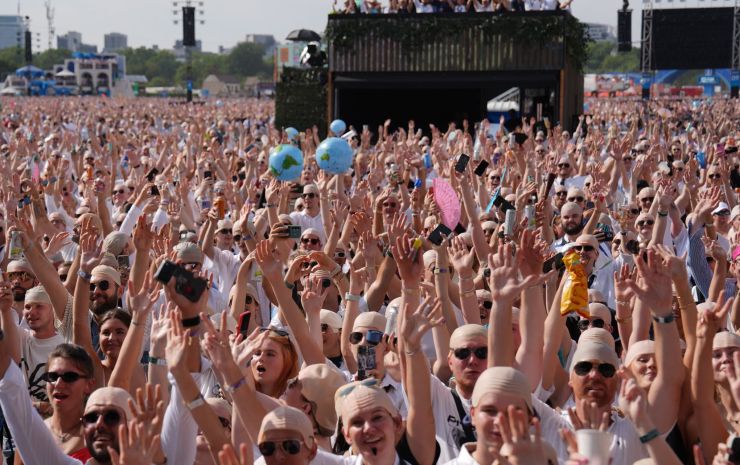 Pitbull hace historia: el fenómeno de los "Baldies" conquista un Récord Guinness en Londres